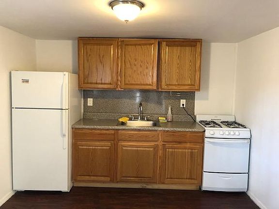 2nd image of 14944 84th St
