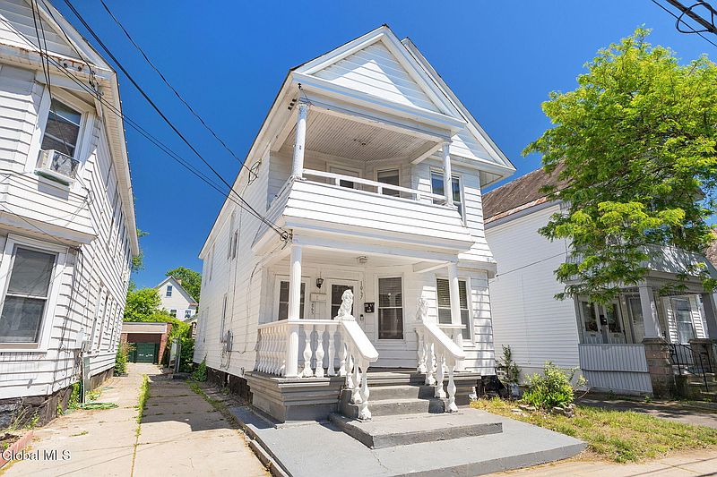 2nd image of 1065 Willett Street