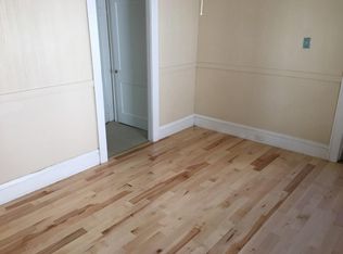 318 North St APT 3, Burlington, VT 05401