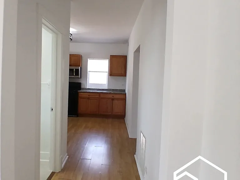 4652 W Palmer St #2 — Photo 6