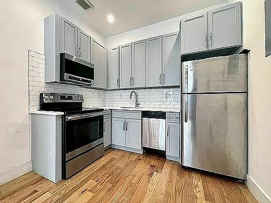 2nd image of 28 E 130th St #4R