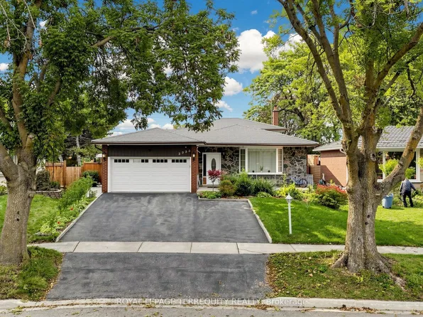 3253 Ibbetson Cres, Mississauga, ON L5C 1Z1