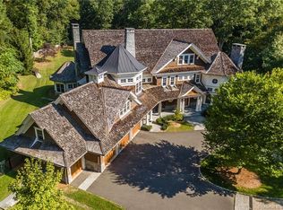 253 Rivergate Dr, Wilton, CT 06897