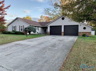 302 Norlick Dr, Bryan, OH 43506