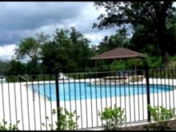 4th image of 126 Docks Of The Bay Dr