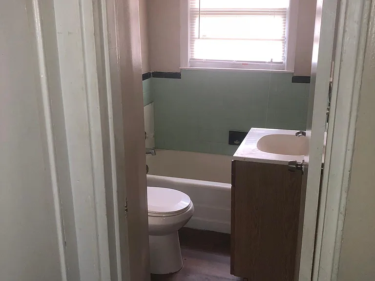 2624 W Muhammad Ali Blvd #2 — Photo 6