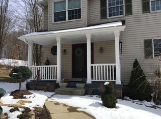 303 Sharon Rd, Hookstown, PA 15050