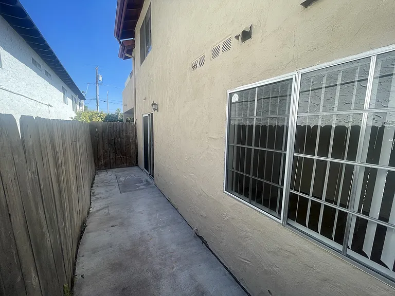 810 S Magnolia Ave — Photo 18
