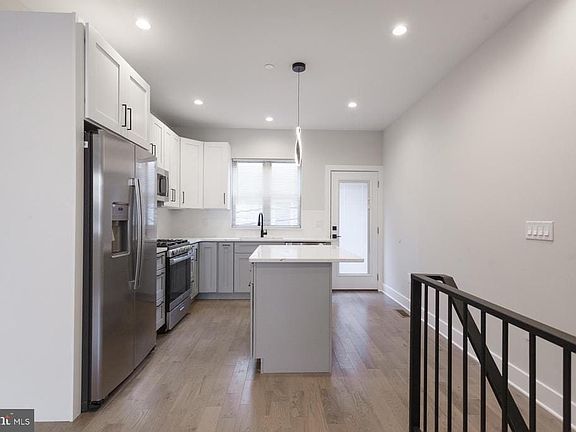 2nd image of 5126 Malcolm St