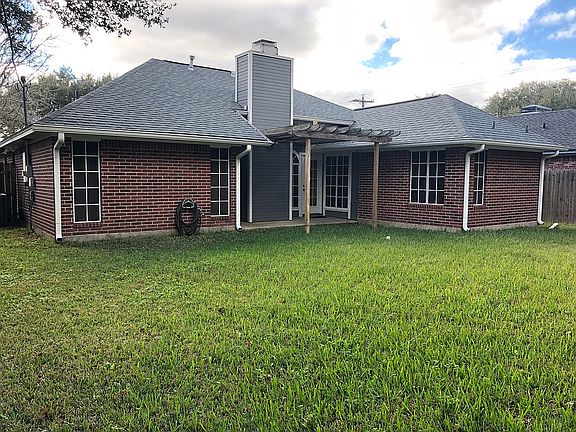 5th image of 214 Spur Dr