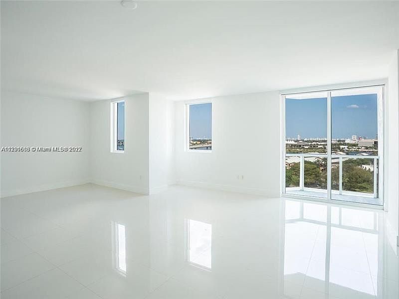 1st image of 244 Biscayne Blvd APT 1702