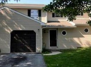 873 Maryland Ct, Whitehall, PA 18052