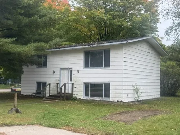 601 6th Ave SW, Little Falls, MN 56345