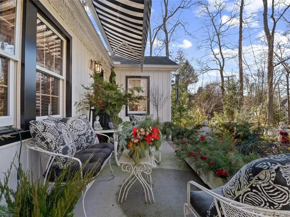 136 Beach Road, Wading River, NY 11792