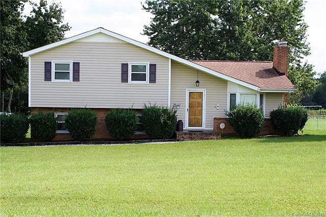 1st image of 107 Croft Dr