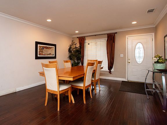 4th image of 9215 La Docena Ln