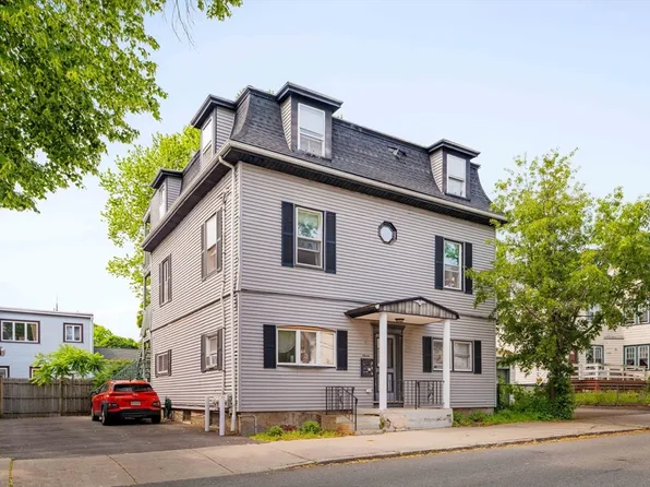 7 Carmel St, Chelsea, MA 02150