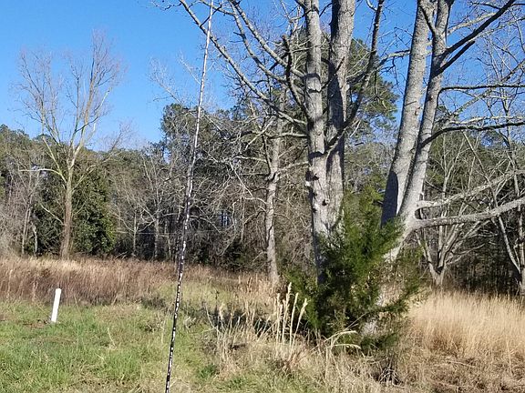 3rd image of 911 & 915 Hickman Road S LOT 1-A