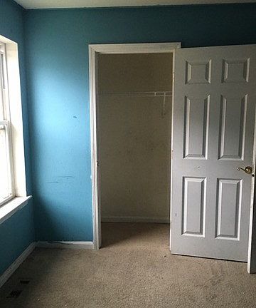 4th image of 3830 W Congress Pkwy
