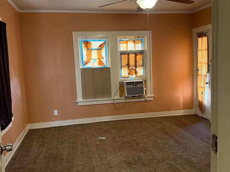 1806 Collins Ave — Photo 5