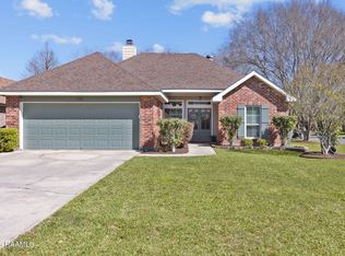 135 Windermere Cir, Youngsville, LA 70592