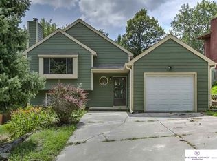 8015 Weber Plz, Omaha, NE 68122