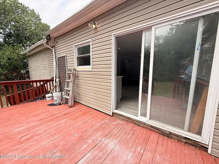 129-131 S Bromley Ave #FRONT — Photo 19