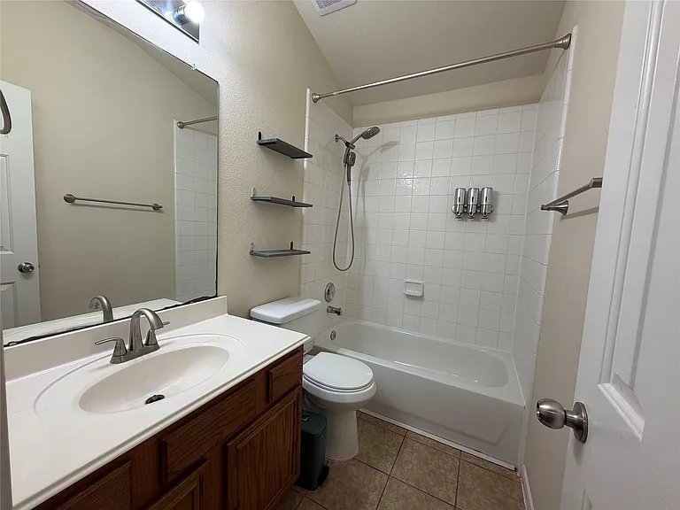 1922 Tower Bell Ln — Photo 14