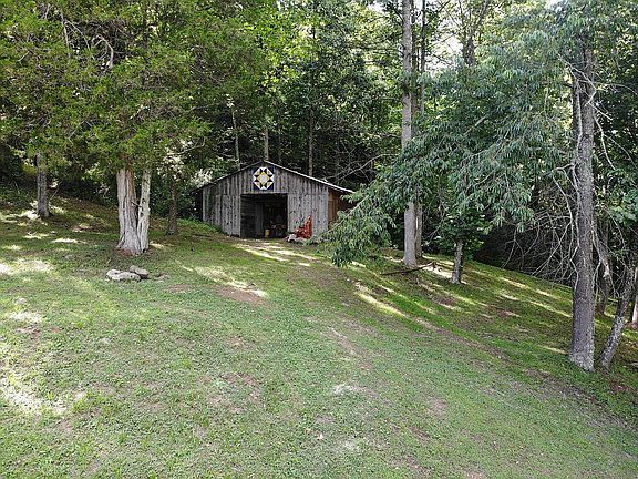 4th image of 4693 Clymers Creek Rd
