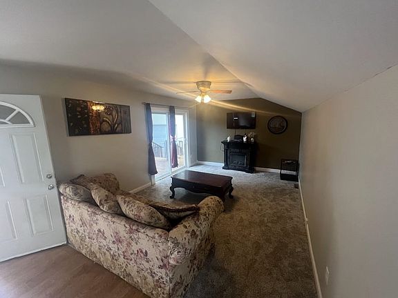 4th image of 301 N Main St