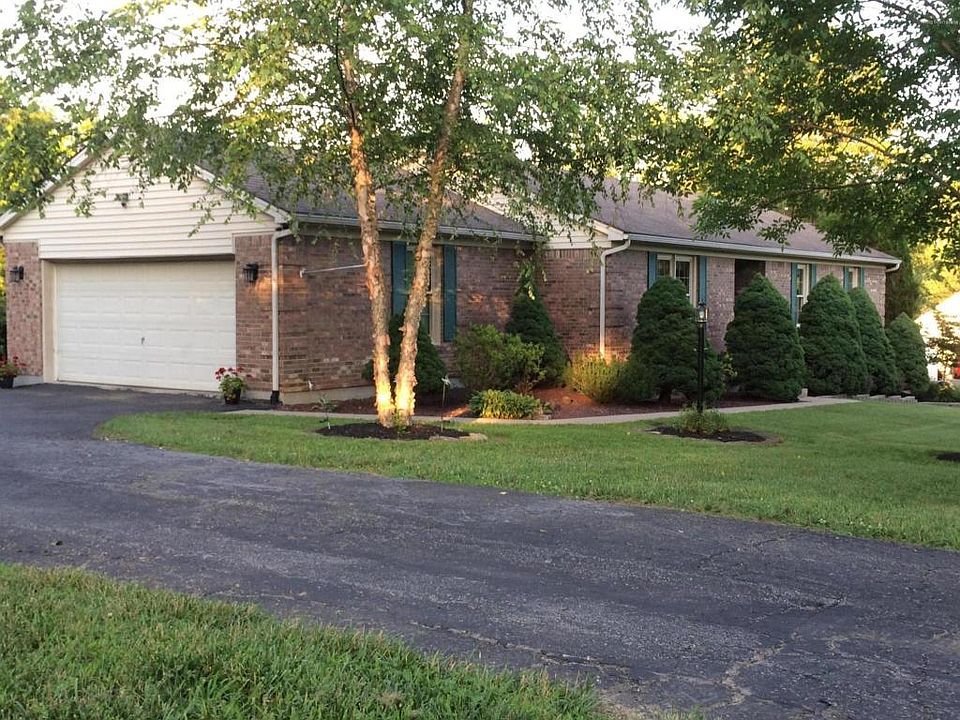 1st image of 2120 Fox Trail Dr