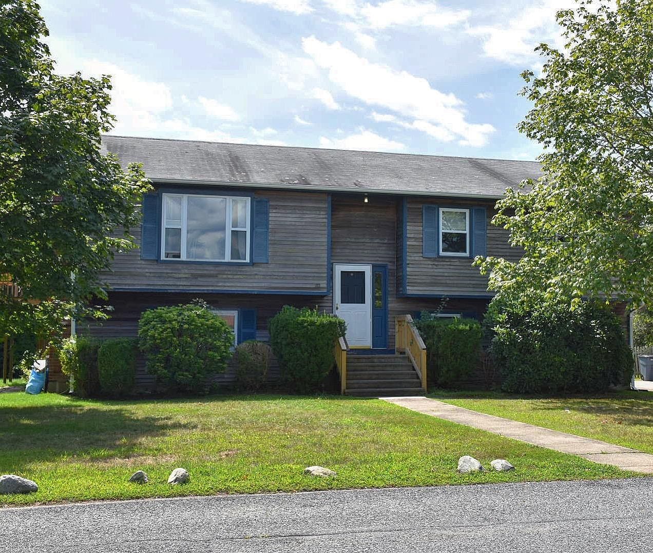 10 Melville Ln, Narragansett, RI 02882 Zillow