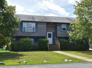 10 Melville Ln, Narragansett, RI 02882