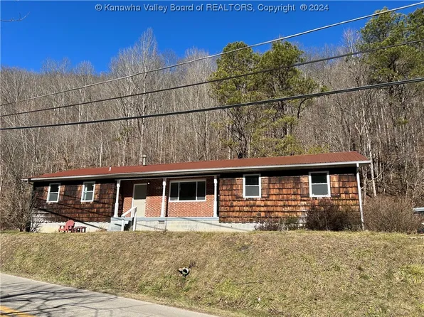 2805 Camp Creek Rd, Julian, WV 25529