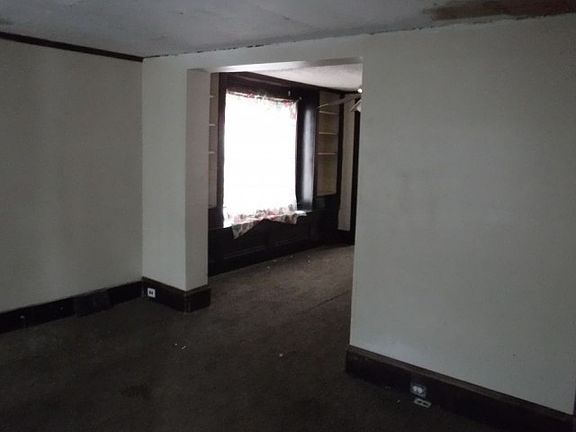 5th image of 1477 E 135th St