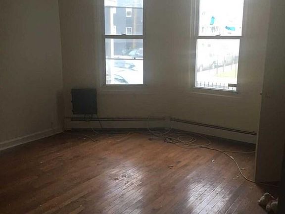 4th image of 872-874 S 17th St