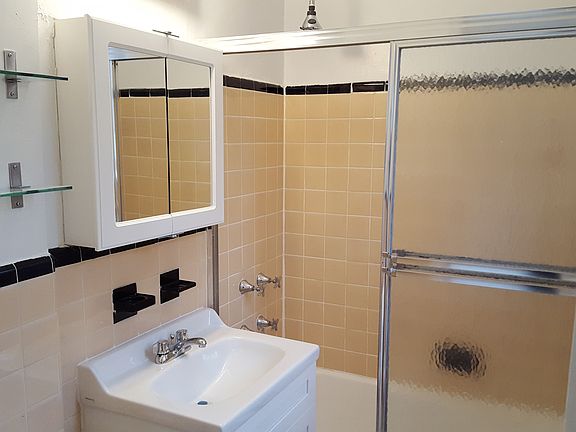 5th image of 4310 50th St #6F