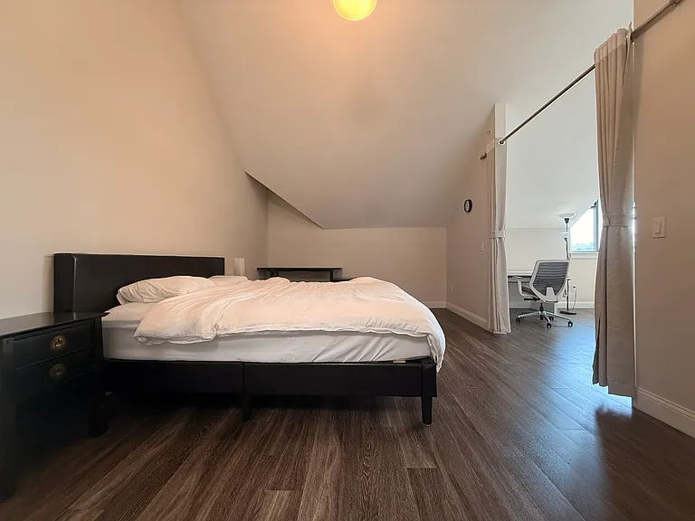 1022 Hancock St #304 — Photo 6