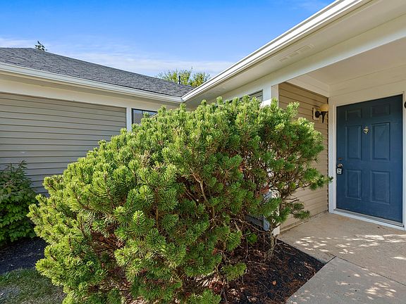 3rd image of 1063 Coventry Way #C