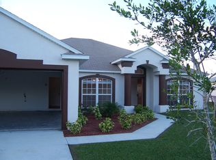 5852 NW Mesa Cir, Port Saint Lucie, FL 34986