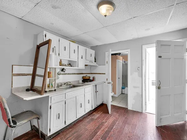 509 Monastery Place image 23 of 50