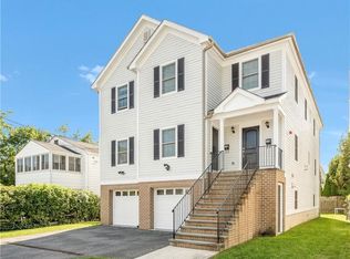 14 Oak St, Harrison, NY 10528