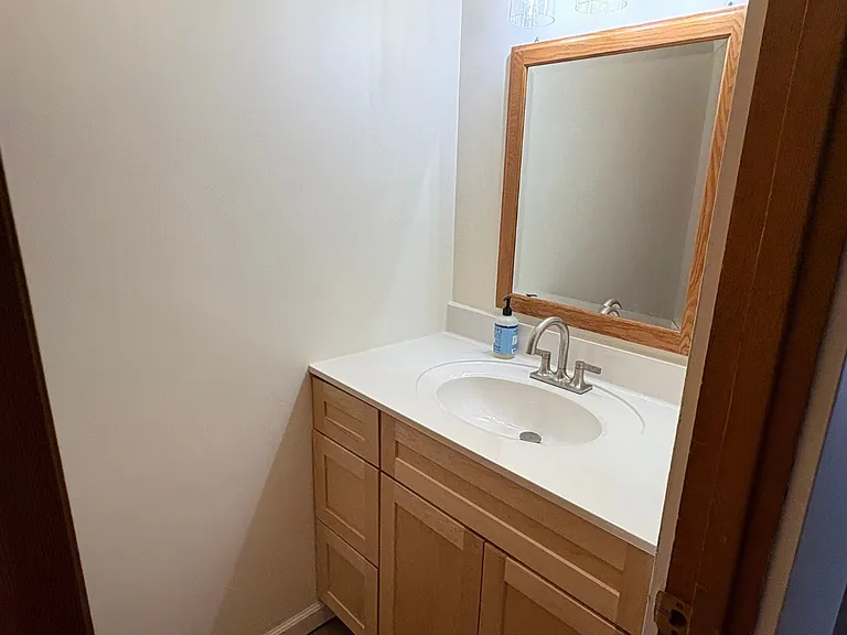 1/2 Bath