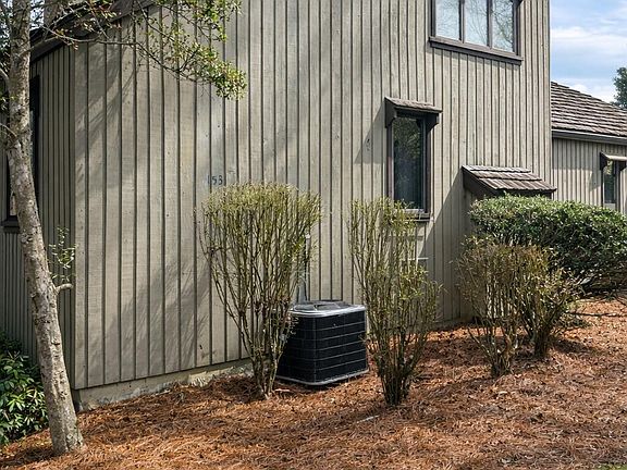 3rd image of 153 Columbine Rd