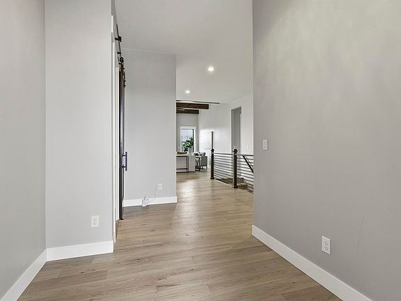 4th image of 1255 Eliza Ave