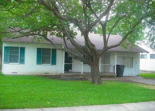 1st image of 3634 Poinsettia Dr