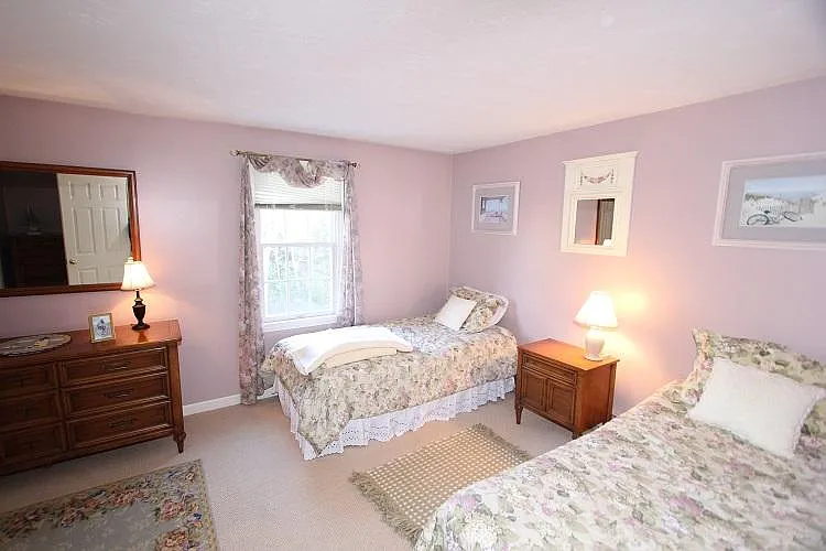 18 Great Hill Rd — Photo 13