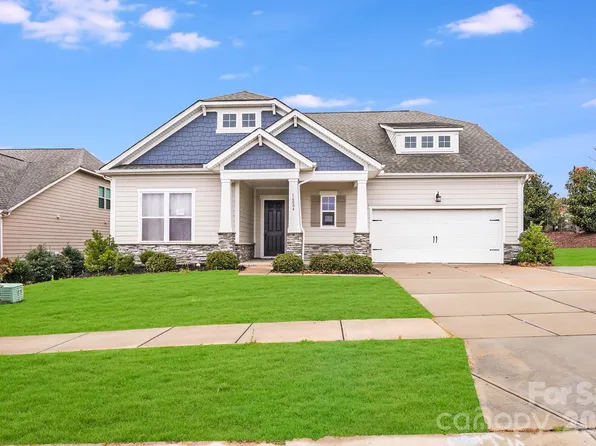 16004 Deer River Rd, Charlotte, NC 28278