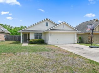 203 Fieldstone Pl, College Station, TX 77845