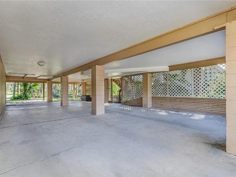 12105 W Bald Eagle Ct — Photo 2